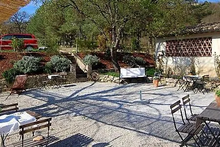 公寓 Carpini Sleeps 2 Pool Wifi