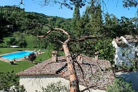 Carpini Sleeps 2 Pool Wifi * Монтоне